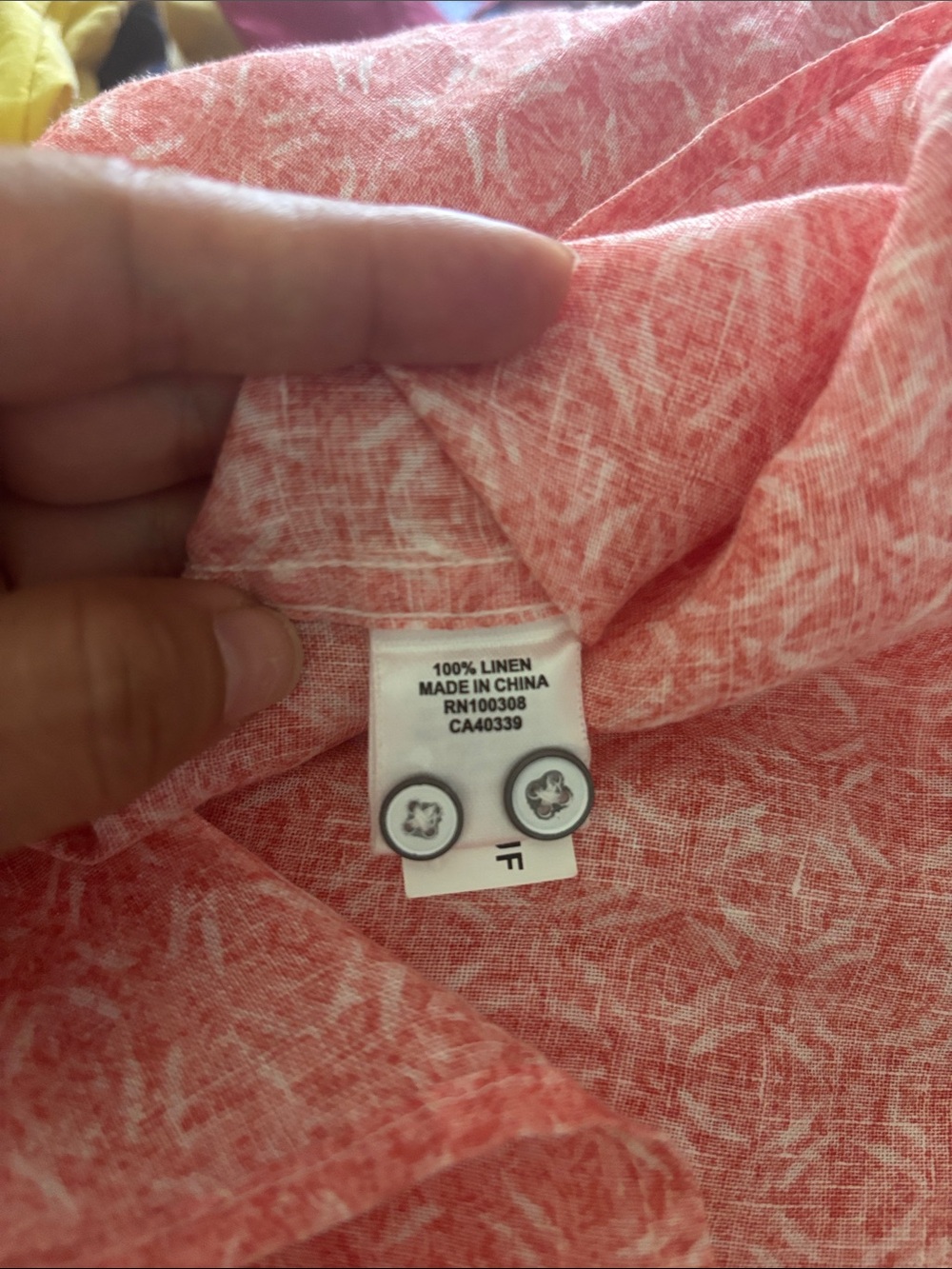 Peter Millar Coral Patterned Short-Sleeve Button-Down Shirt - Picture 9 of 10